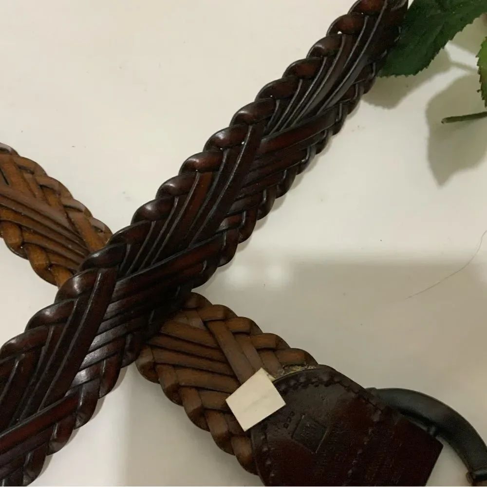 GAP brown woven leather belt / brass buckle Size M - Picture 7 of 9